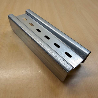 ASENNUSKISKO 200x45x66 mm