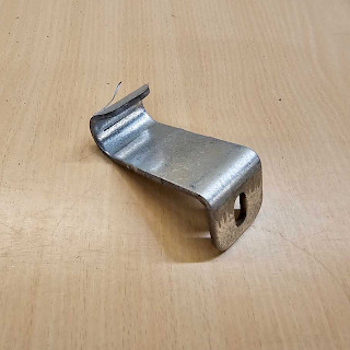 Kaapelikiinnike 60x30 mm