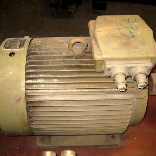 Sähkömoottori A 37-2940-55