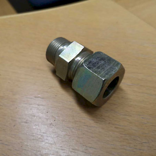 Liitin 20mm putkeen ulkokierre ​26