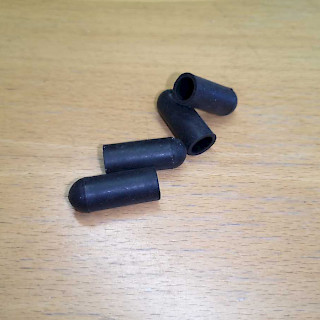 Ulkotulppa Ø 9mm muovi/musta