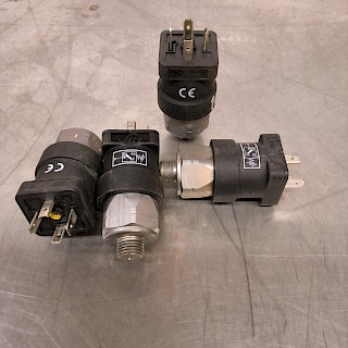 PAINEKYTKIN SUCO/ 11928