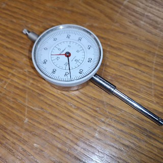 Paksuumittari Käfler, tarkkuus 0,01 mm