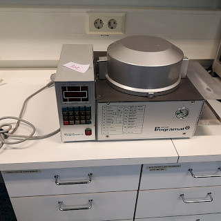 Heating cabinet ivoclar Programat P10 max 1180 °C